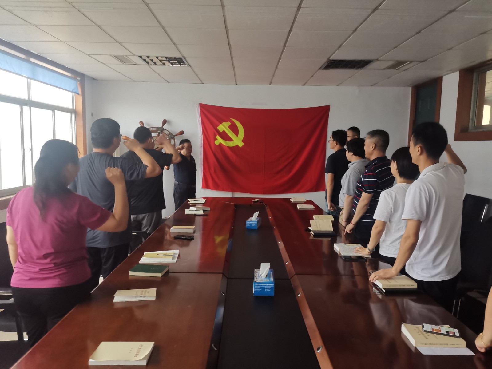 重温入党誓词.jpg