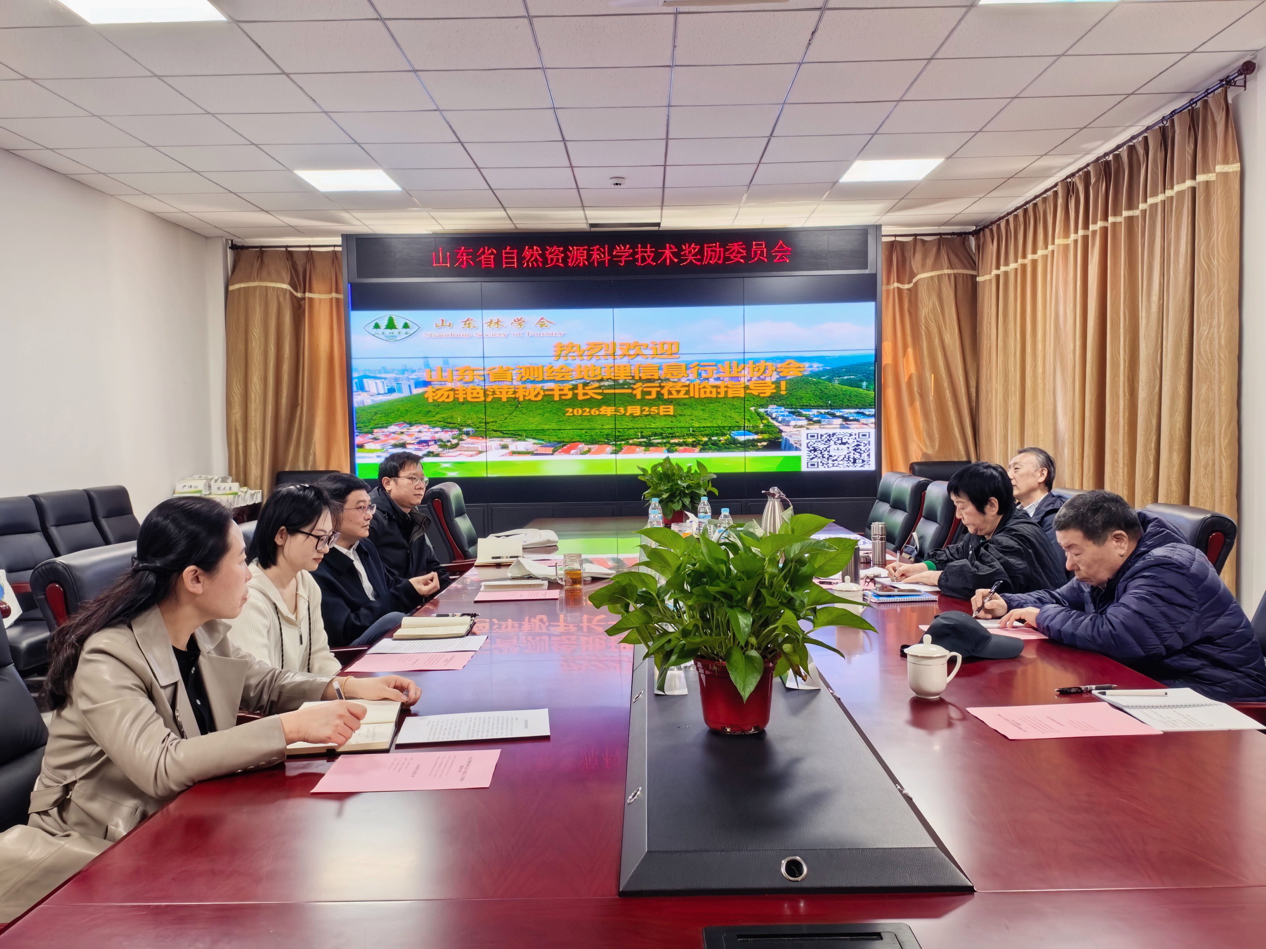 1775098730176065126.jpg fb93408159129e6afd3844ed115aa9fc.jpg